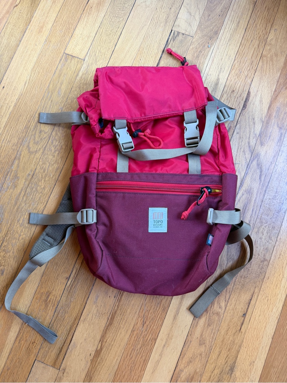 Topo designs two toned red rover pack classic - Picture 1 of 9